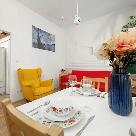 Daire Colorful Spizowa In Near Centre By Renters