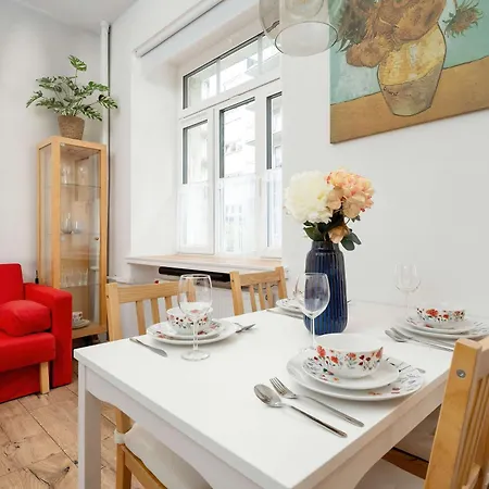Colorful Spizowa In Near Centre By Renters Wroclaw