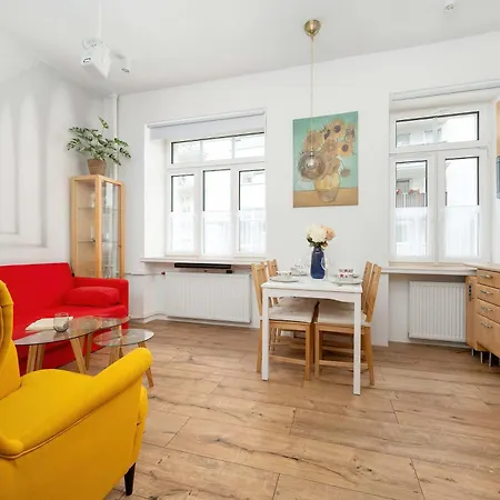 Daire Colorful Spizowa In Near Centre By Renters Wroclaw